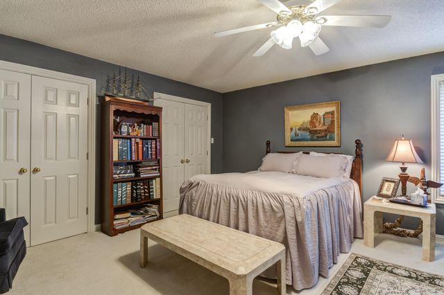 30 W Lakeshore Drive, Ransom Canyon, TX 79366