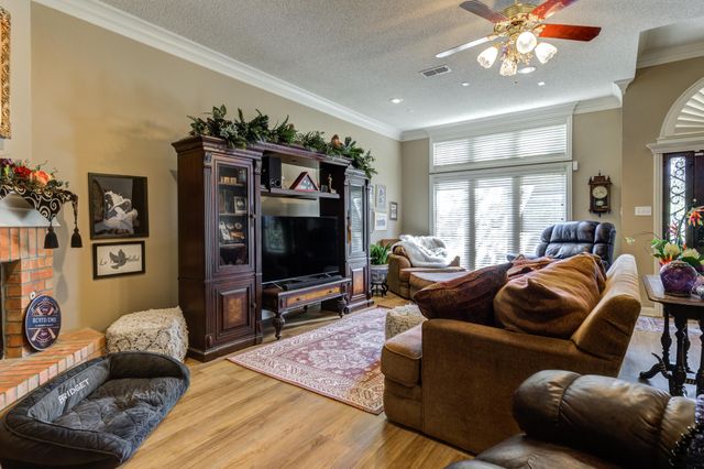 30 W Lakeshore Drive, Ransom Canyon, TX 79366