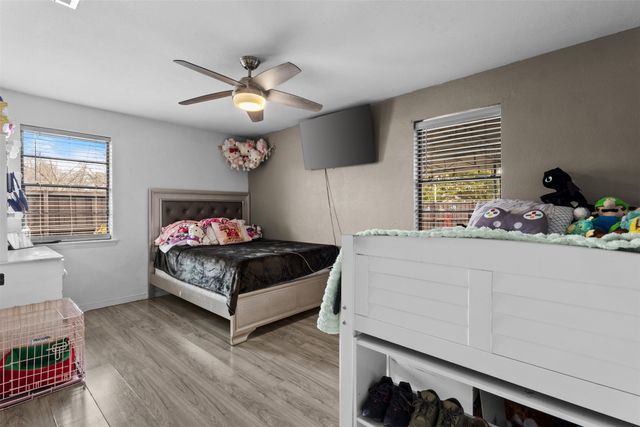 8660 Wolfwood Lane, Dallas, TX 75217