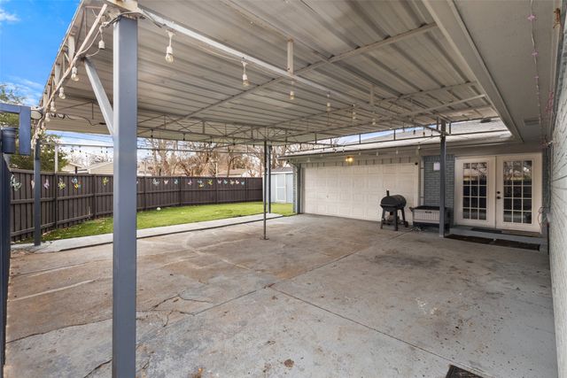 8660 Wolfwood Lane, Dallas, TX 75217