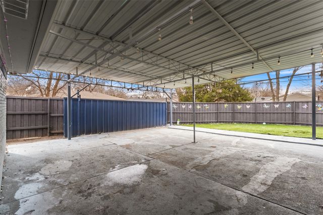 8660 Wolfwood Lane, Dallas, TX 75217