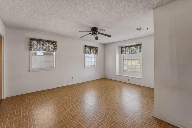 414 Giese Lane, La Grange, TX 78945