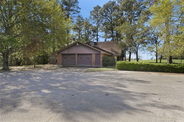 414 Giese Lane, La Grange, TX 78945