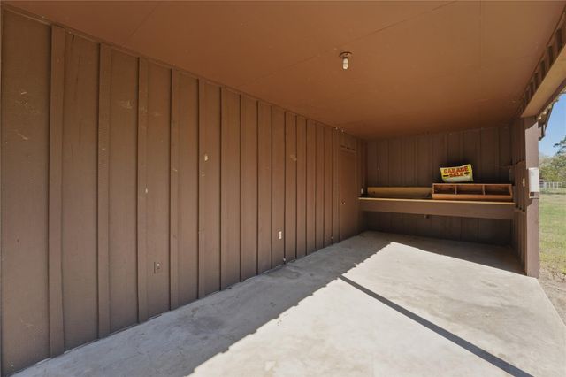 414 Giese Lane, La Grange, TX 78945