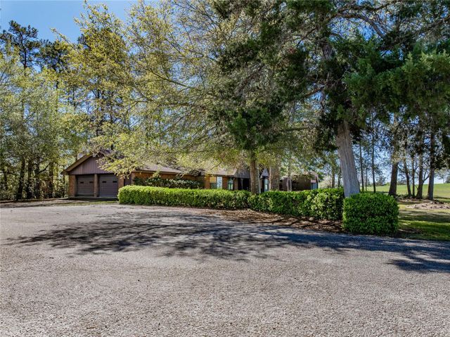 414 Giese Lane, La Grange, TX 78945