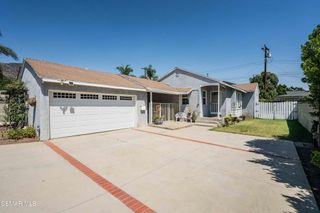 160 N Barranca Avenue, Glendora, CA 91741