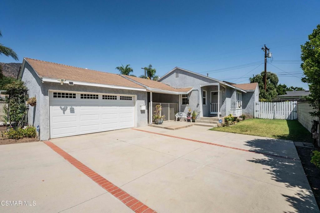 160 N Barranca Avenue, Glendora, CA 91741