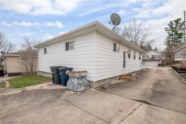 401 Moody Street, Akron, OH 44305