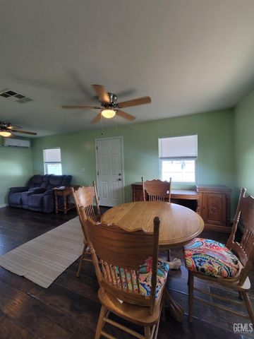 203 E Moneta Avenue, Bakersfield, CA 93308