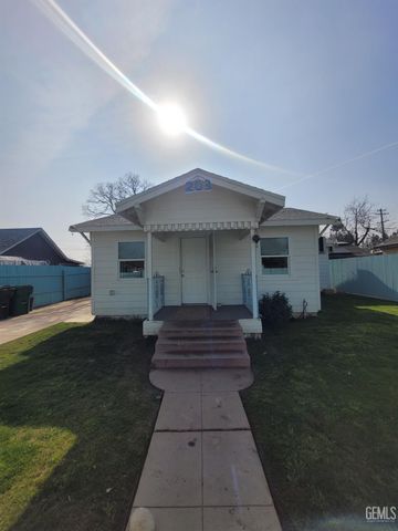 203 E Moneta Avenue, Bakersfield, CA 93308