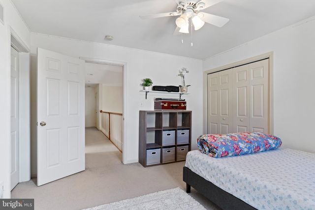 46 STONE RUN DR, Mechanicsburg, PA 17050