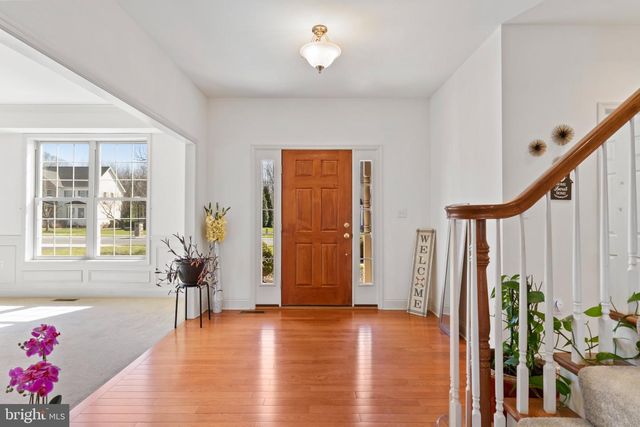 46 STONE RUN DR, Mechanicsburg, PA 17050