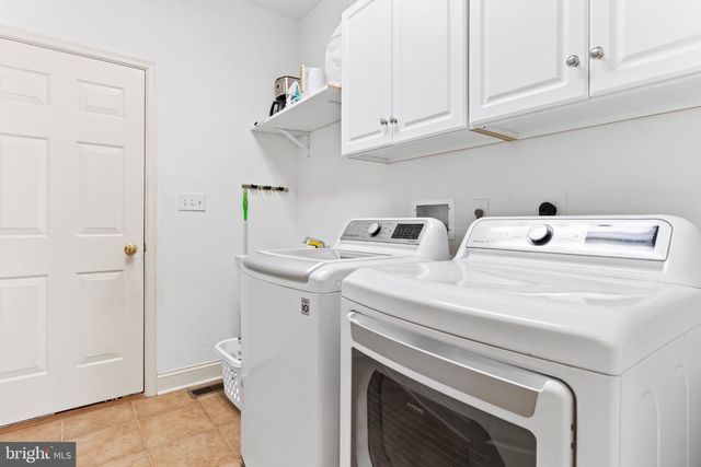 46 STONE RUN DR, Mechanicsburg, PA 17050