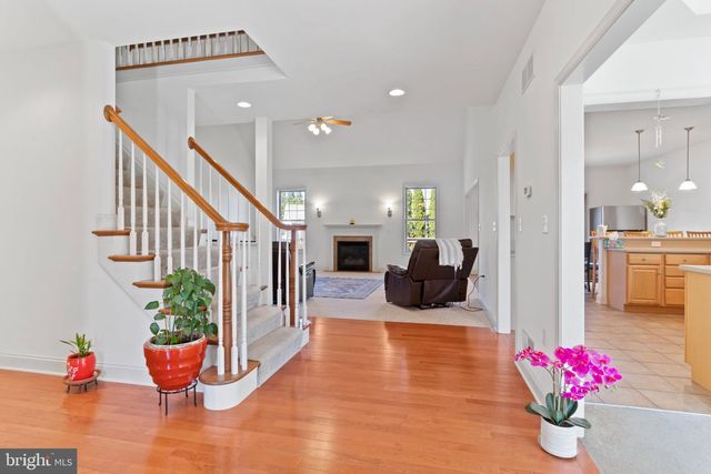 46 STONE RUN DR, Mechanicsburg, PA 17050