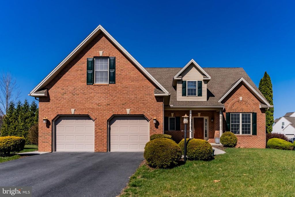 46 STONE RUN DR, Mechanicsburg, PA 17050