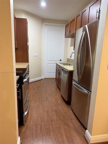1333 SW 4th Ct 1333, Fort Lauderdale, FL 33312