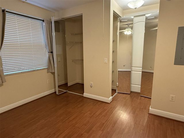 1333 SW 4th Ct 1333, Fort Lauderdale, FL 33312