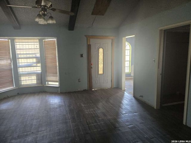 1912 San Carlos, San Antonio, TX 78207