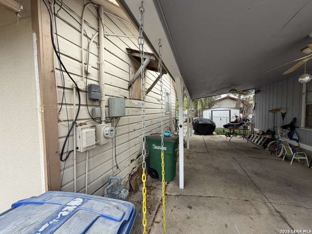 1912 San Carlos, San Antonio, TX 78207