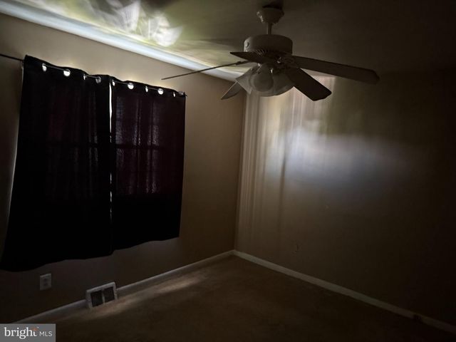 812 W 3RD AVE, Runnemede, NJ 08078