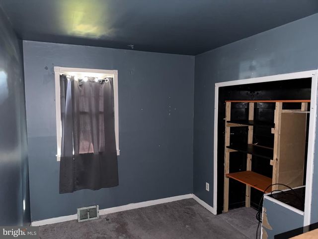 812 W 3RD AVE, Runnemede, NJ 08078