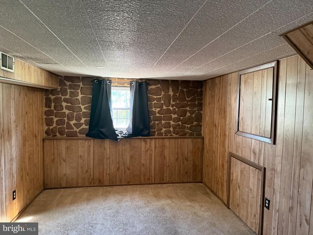 812 W 3RD AVE, Runnemede, NJ 08078