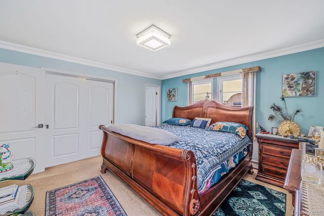 105 Arlington Street, Mineola, NY 11501