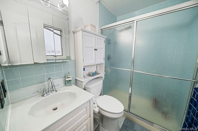 105 Arlington Street, Mineola, NY 11501