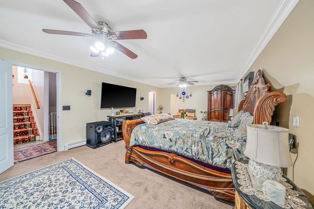 105 Arlington Street, Mineola, NY 11501