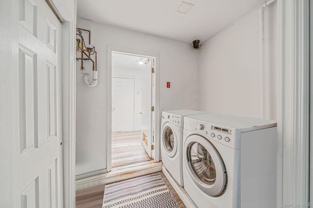 105 Arlington Street, Mineola, NY 11501