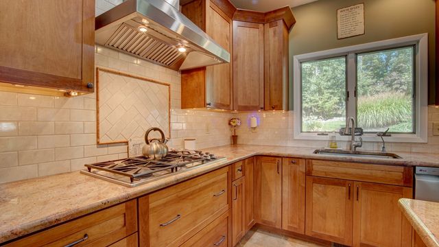 314 Sweetmans Lane, Millstone, NJ 08535