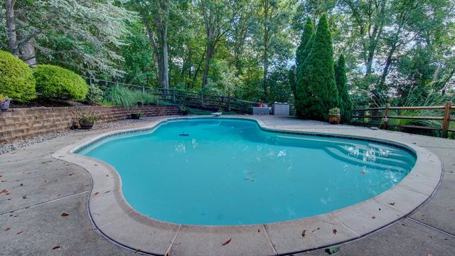 314 Sweetmans Lane, Millstone, NJ 08535