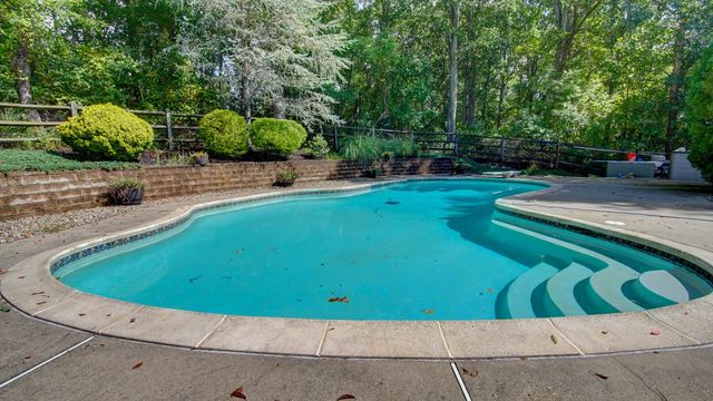 314 Sweetmans Lane, Millstone, NJ 08535