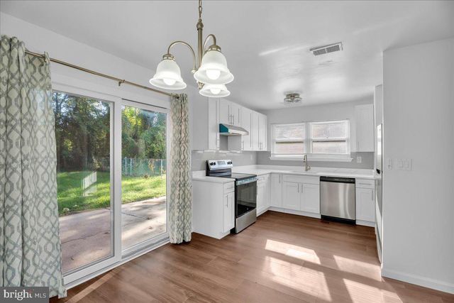 14 CORONA CT, Sewell, NJ 08080