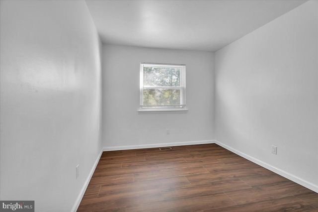 14 CORONA CT, Sewell, NJ 08080