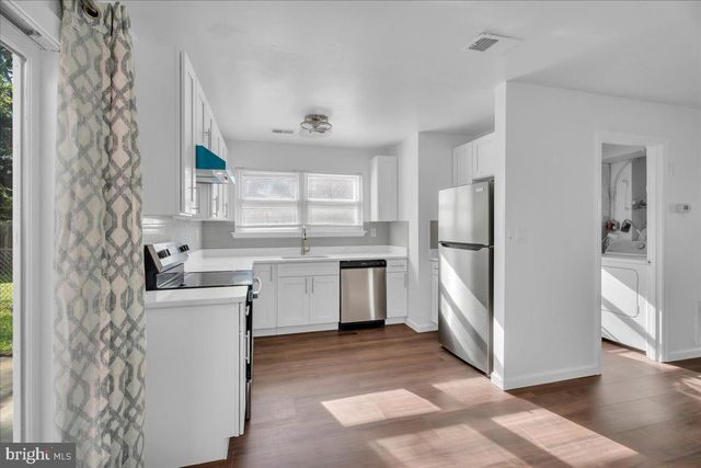 14 CORONA CT, Sewell, NJ 08080