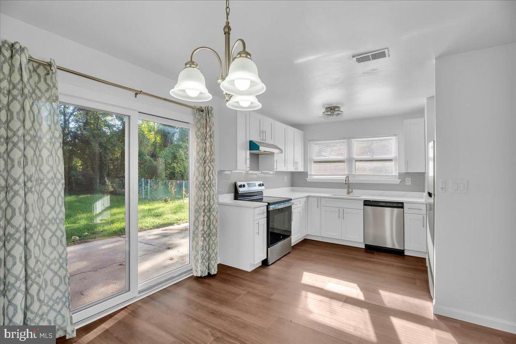 14 CORONA CT, SEWELL, NJ 08080 — photo 4