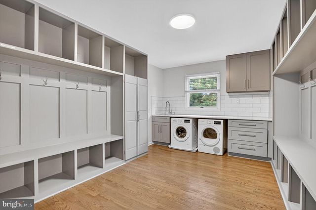 1179 BALLANTRAE LN, Mclean, VA 22101