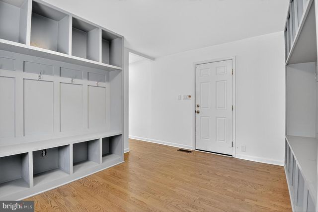 1179 BALLANTRAE LN, Mclean, VA 22101