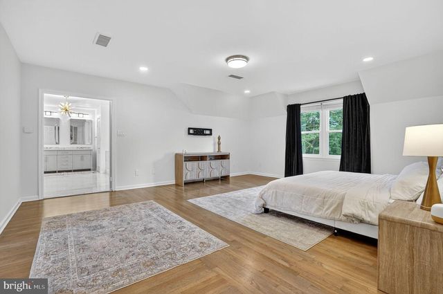 1179 BALLANTRAE LN, Mclean, VA 22101