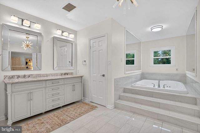 1179 BALLANTRAE LN, Mclean, VA 22101