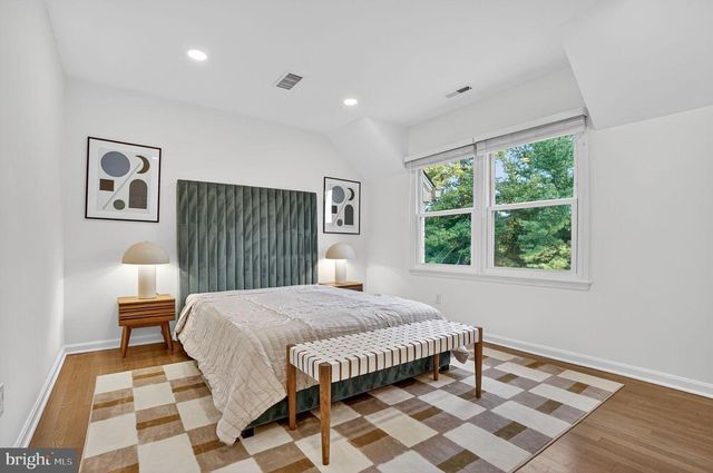 1179 BALLANTRAE LN, Mclean, VA 22101