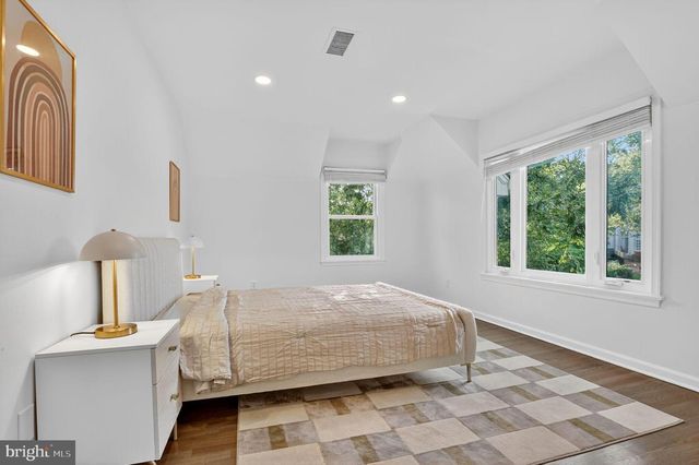 1179 BALLANTRAE LN, Mclean, VA 22101