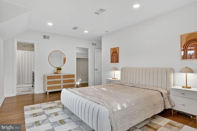 1179 BALLANTRAE LN, Mclean, VA 22101