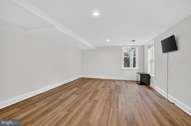 1179 BALLANTRAE LN, Mclean, VA 22101