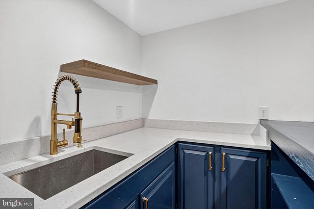 1179 BALLANTRAE LN, Mclean, VA 22101