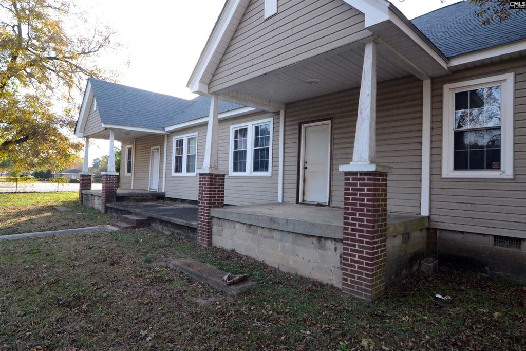 560 Oak Street, Winnsboro, SC 29180
