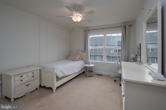 114 HARTZELS LN, Chalfont, PA 18914