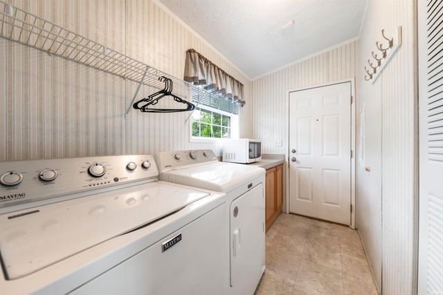 915 E Kentucky Street, Princeton, IN 47670