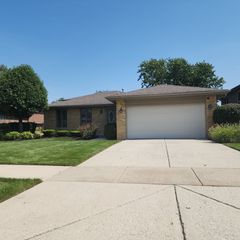 16931 82nd Avenue, Tinley Park, IL 60477